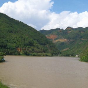 Projeto de Energia Hidrelétrica Ganluo Camp